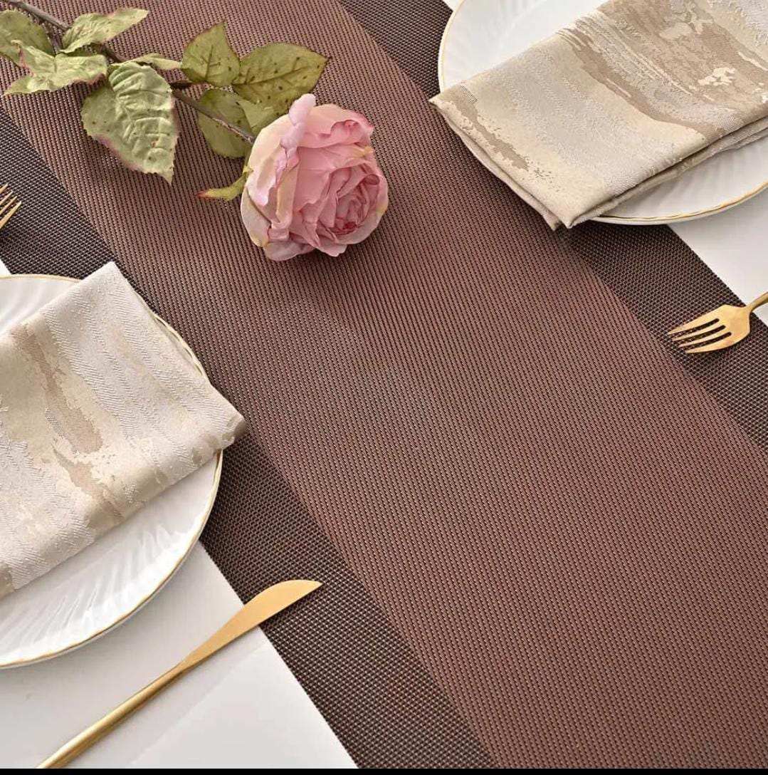 Table runner sets