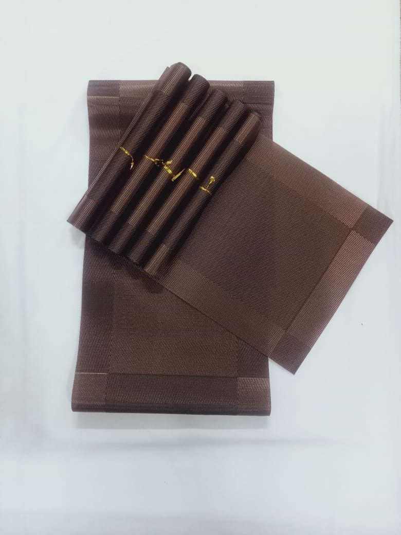 Table runner sets