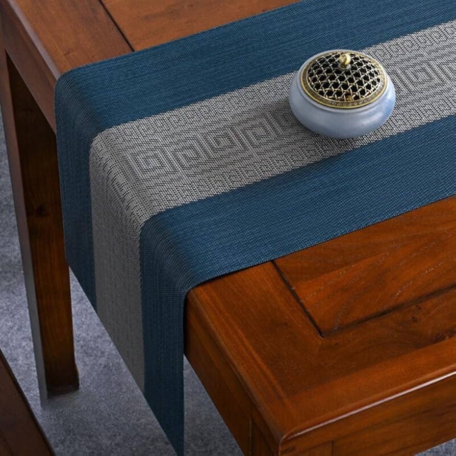 Table runner sets