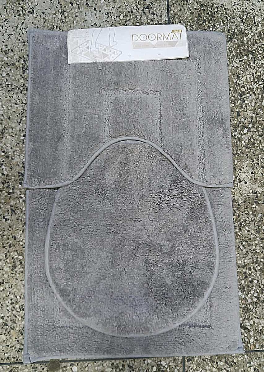 Quality bathroom absorbent mats